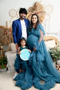 Maternity Shoot with Family