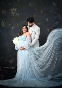 Maternity Couple shoot in Blue