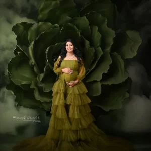 Maternity Photoshoot Green Gown1