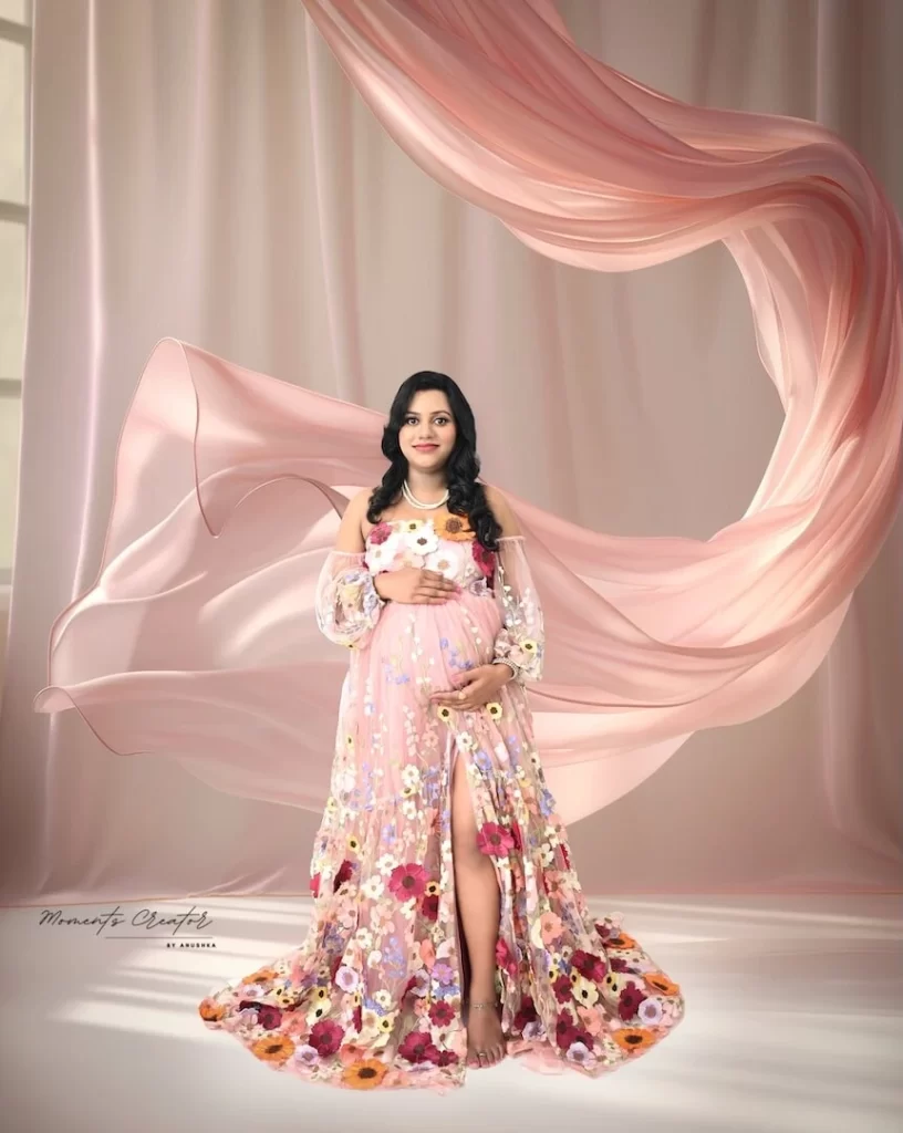 Maternity Photoshoot in Flower Gown2
